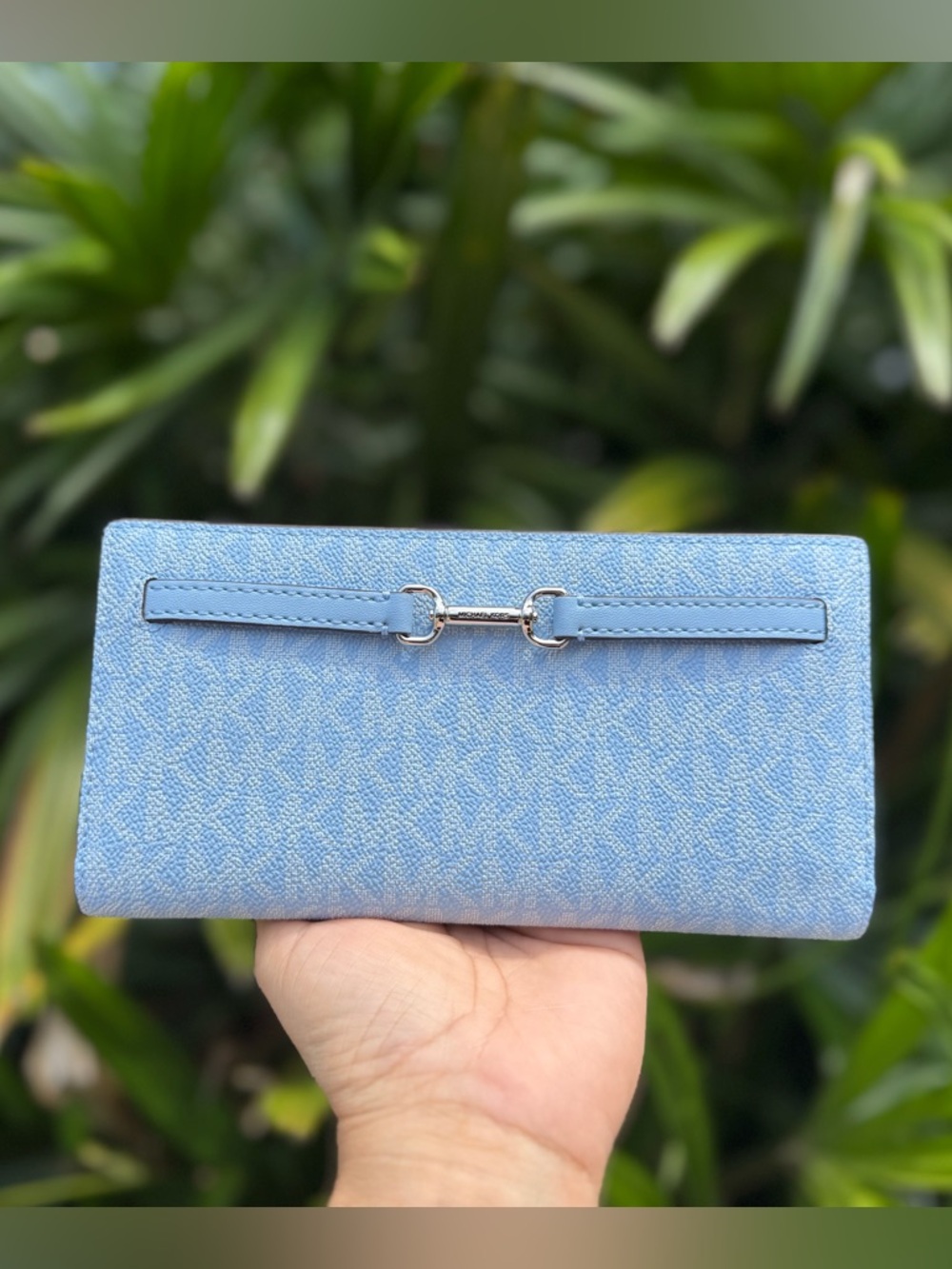 Michael Kors Jet Set Carson Bifold Wallet MK Light Sky Multi
